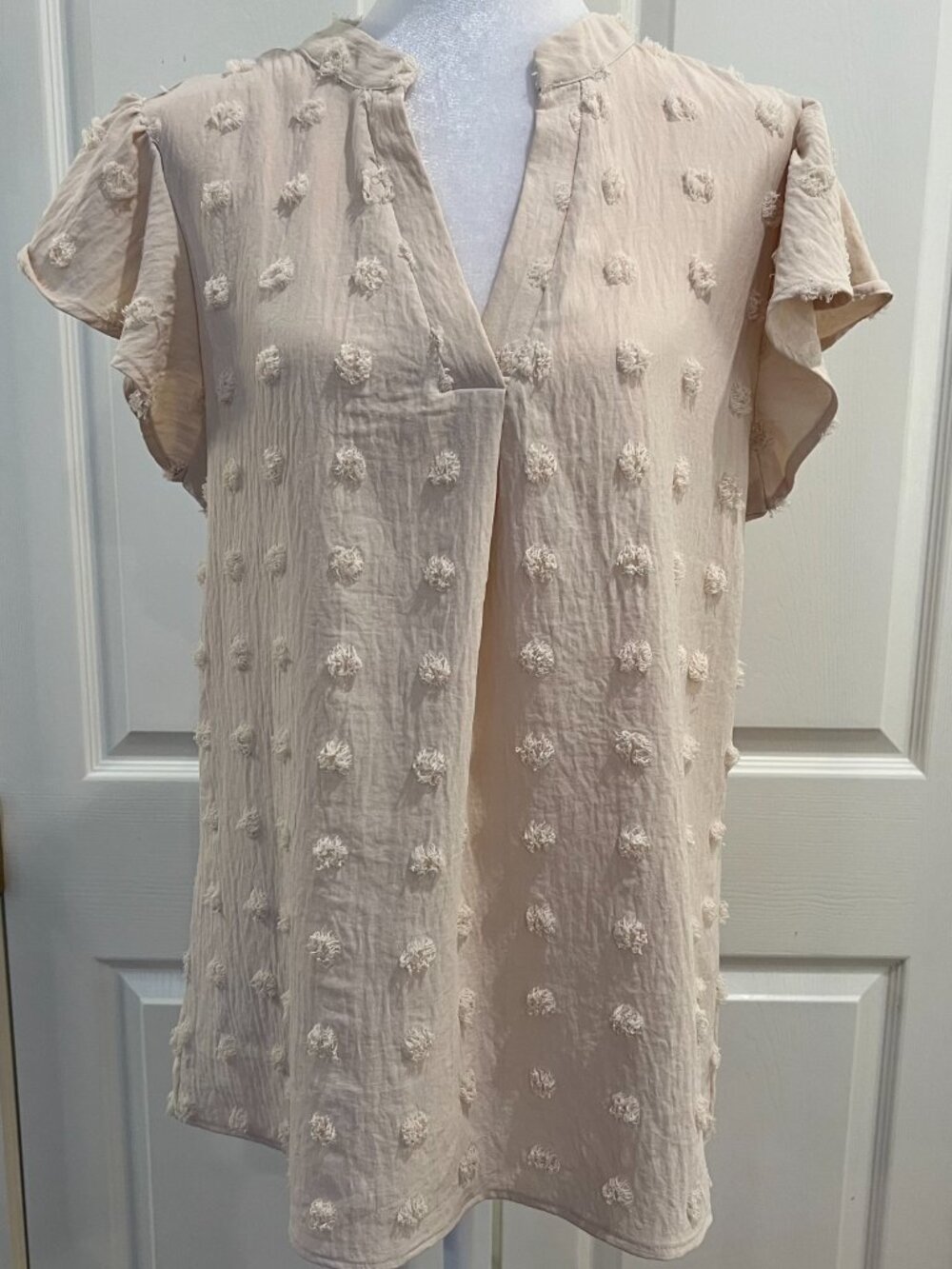 Blooming Jelly Beige Swiss Dot Ruffle Sleeve Blouse Size M